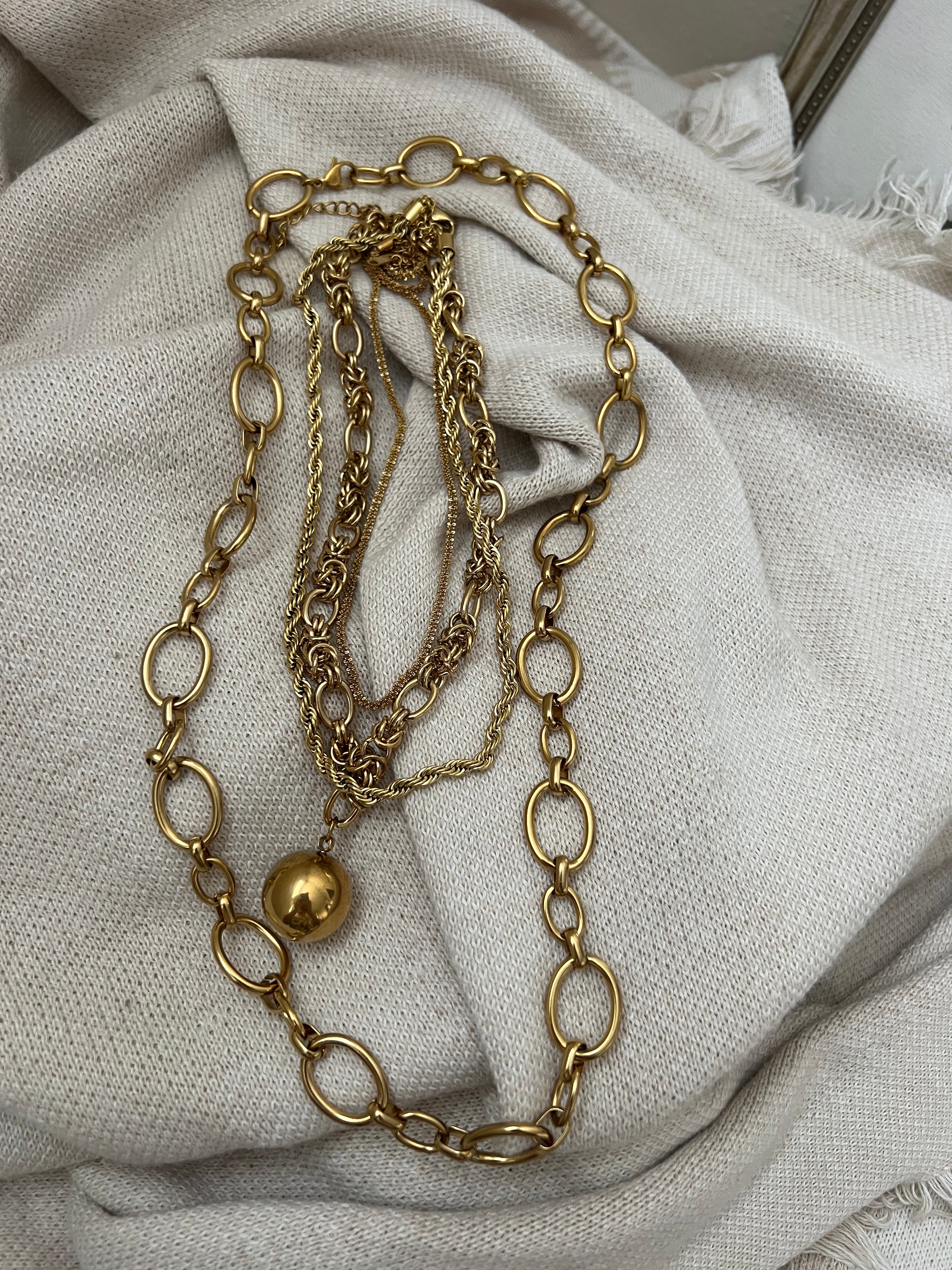 Collares